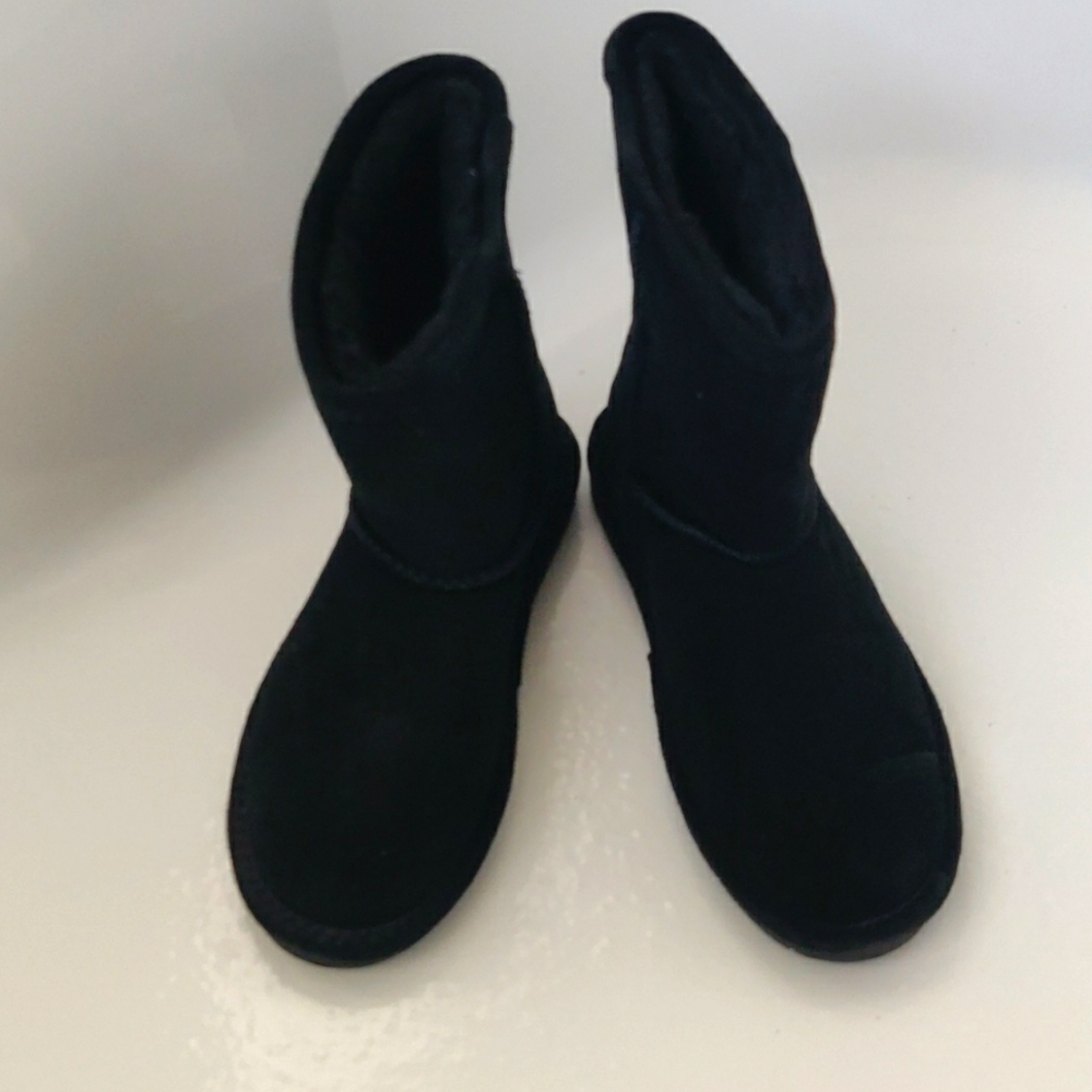 New!BEARPAW 608Y 'Emma" Youth Girls Black Suede Boots Blend Wool Sherpa Lining